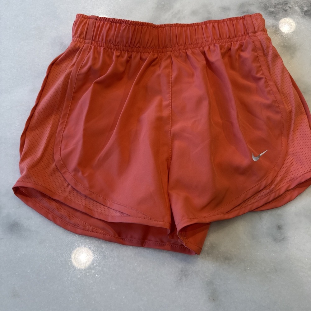 New Nike Dri Fit Shorts Women's XS Coral Color